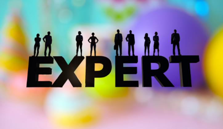 <p>In Nederland kan het ministerie van VWS expertisecentra voor zeldzame ziekten, een erkenning geven. Zo wordt het makkelijker in Europa samen te werken in ERN's (Expertise Reference Netwerken). Die netwerken zijn opgezet om wetenschappelijke samenwerking in Europa rondom groepen zeldzame ziekten te bevorderen. Lid zijn de zorgverleners en centra die een bepaalde expertise hebben in zeldzame ziekten en daarvoor ook erkenning in eigen land hebben.</p><p>Voor die erkenning in eigen land, kunnen centra een aanvraag doen via de NFU (de Federatie van Universitaire ziekenhuizen), bij het ministerie van VWS. Patiëntenverenigingen worden vervolgens betrokken bij het beoordelen van de expertise. Ruim 60 centra zijn erkend als expertisecentrum voor (groepen) stofwisselingsziekten. VKS heeft meer dan 50 maal een beoordelingsformulier ingevuld. In totaal zijn er, voor alle zeldzame ziekten samen, 283 centra erkend vanaf december 2022. </p><p>Op onze website is nog meer te lezen <a href="https://bit.ly/4260NUo" rel="noopener noreferrer" target="_blank" style="color: inherit;">over de zorg</a> voor mensen die te maken hebben met stofwisselingsziekten.</p><p>Hieronder staan de links.</p>